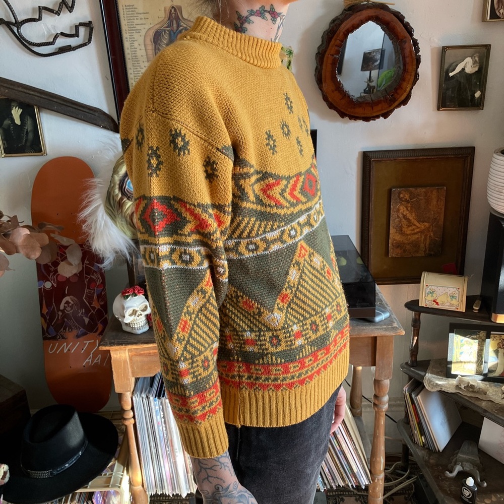 🧡 SOLD 💛 Vintage 80s Abstract Mock Neck Sweater by La Vista ~ Size S - Picture 2 of 7
